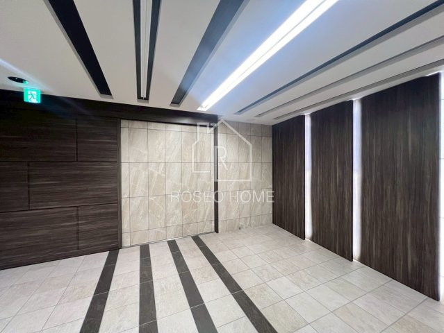 ラフォルム鎗屋町のロビー