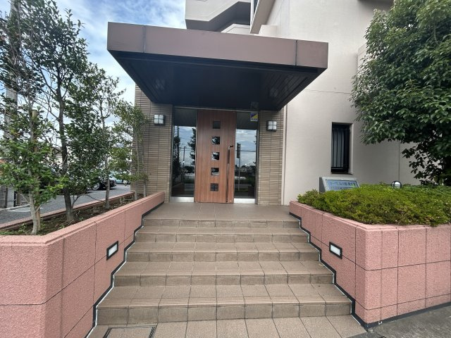 オーベル川越南大塚　1階　角住戸