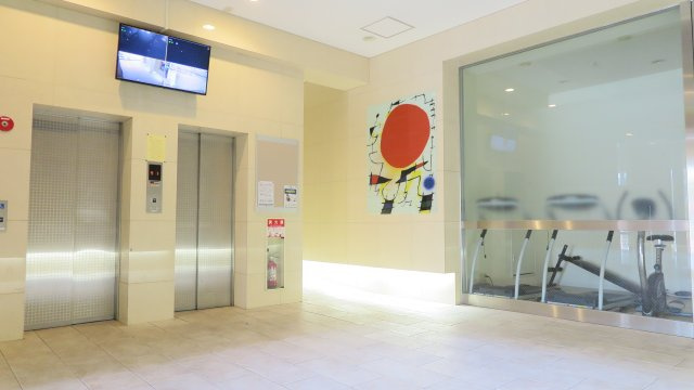 キャピトル幸町のロビー