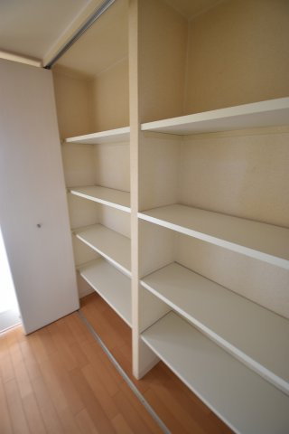 キャピトル幸町