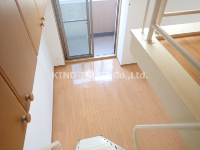 エステムコート梅田茶屋町デュアルスペースの内装|過ごしやすい室内です