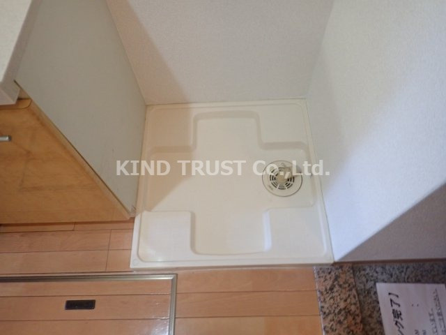 エステムコート梅田茶屋町デュアルスペースの設備|室内洗濯機置き場です