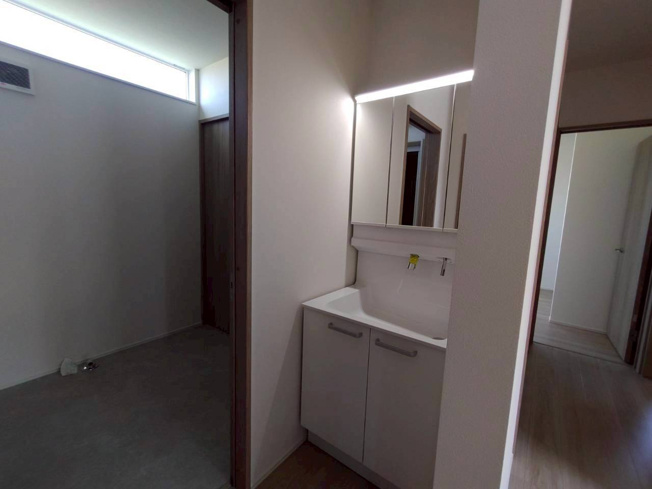 【独立洗面台】