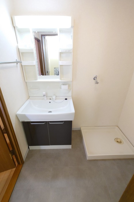 コンフォート　　刈谷市近郊の賃貸はクラスホームの洗面所