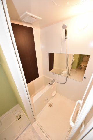 ドゥエリング桜川の浴室