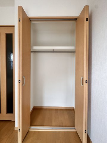 川崎市多摩区三田４丁目のアパートの収納|別部屋参考写真（反転）