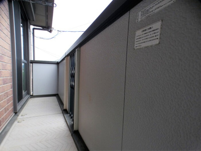 【バルコニー】 | ウィルモア床波B棟 | 落ち着いた時間を過ごせるバルコニーです