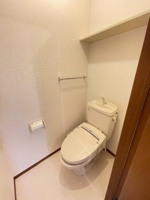 【トイレ】 | ウィルモア床波B棟 | コンパクトで使いやすいトイレです