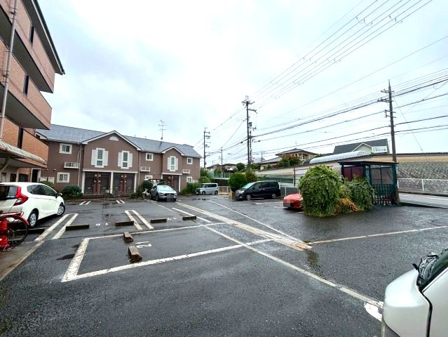 エテルネルＡの駐車場