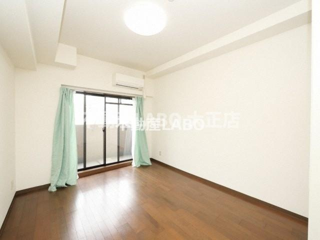 プレサンス西心斎橋の寝室