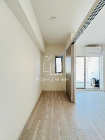 ディークラエスト玉造の洋室