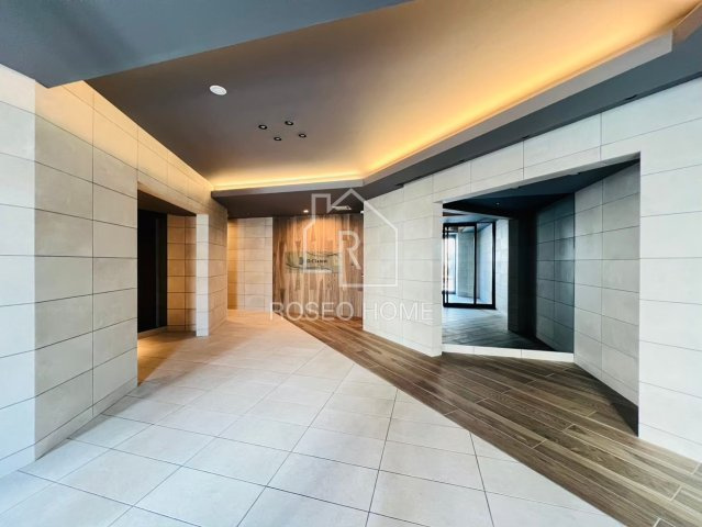 ディークラエスト玉造のロビー