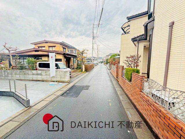 【前面道路含む現地写真】 | 桶川市上日出谷1269番　新築戸建　全3棟　A号棟