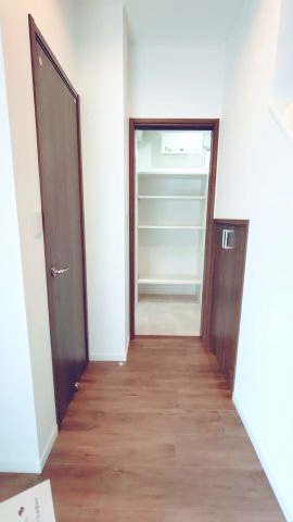 東大阪市御厨南2丁目　中古戸建の内装