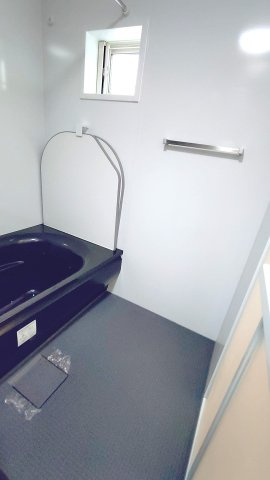 東大阪市御厨南2丁目　中古戸建の浴室