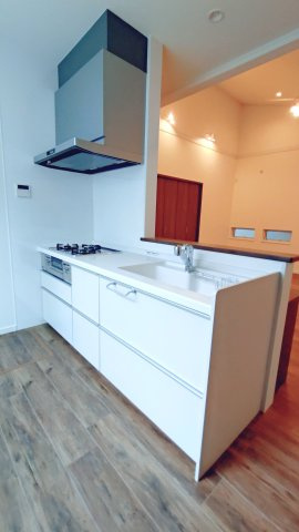 東大阪市御厨南2丁目　中古戸建のキッチン