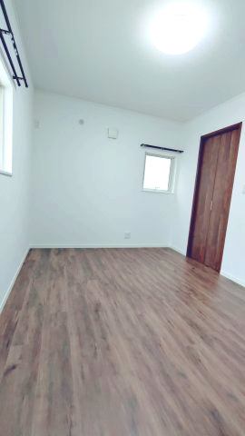 東大阪市御厨南2丁目　中古戸建の寝室