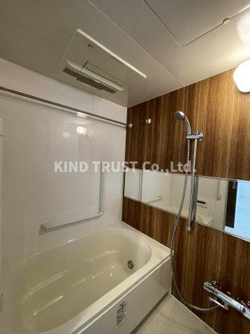 エムズ・レジデンスうめきたの浴室|きれいなお風呂です