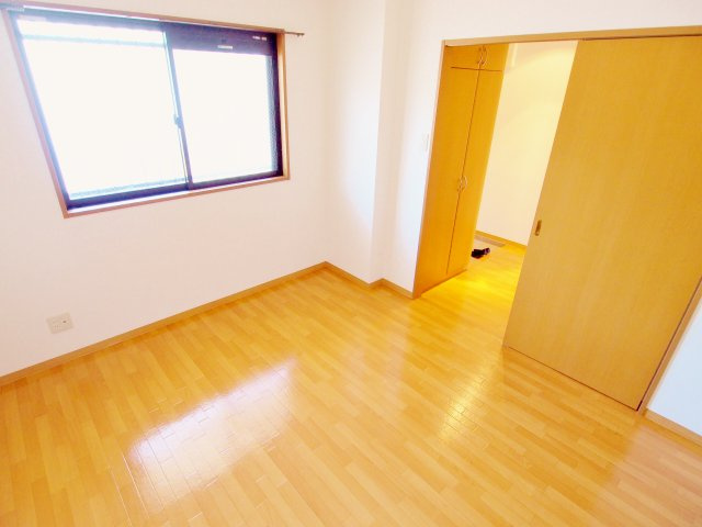 エスペラント岡田の寝室