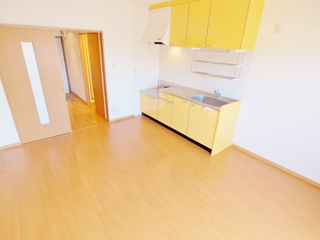 エスペラント岡田の居間・リビング