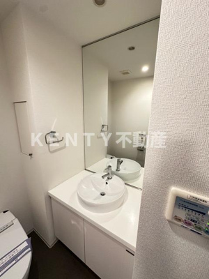 【洗面所】 | イプセ蒲田 | 忙しい朝には欠かせない洗面所です