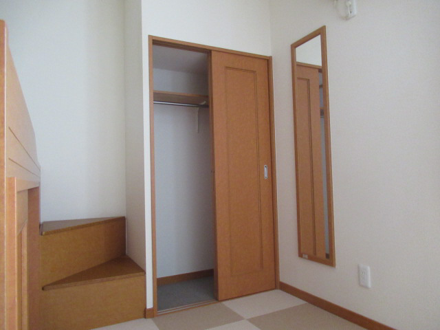 レオパレスシャインの収納
