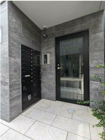 エルファーロ駒沢公園Ⅱ　敷金礼金0　ペット相談　最上階のエントランス