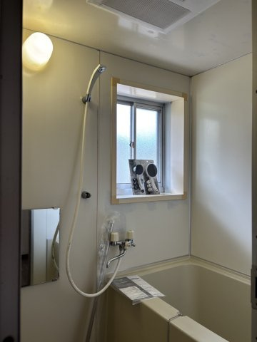 リバースの浴室