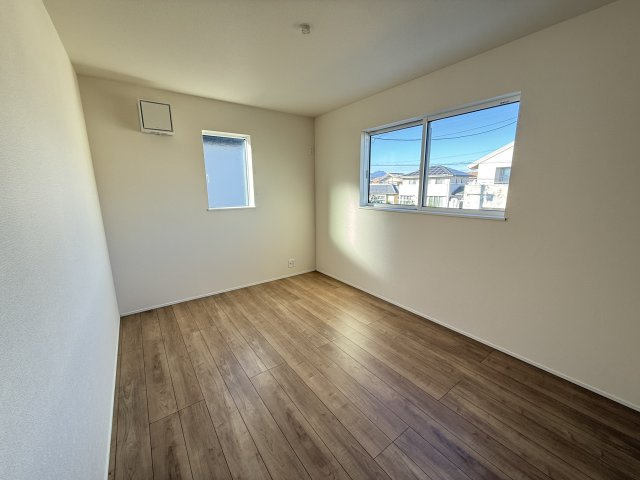 リナージュ前橋大利根町2丁目24-2期　2号棟　新築戸建の収納|２階洋室3収納です