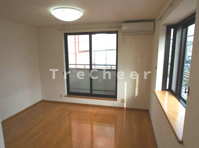 エムシーエム(M.C.M)の居間・リビング