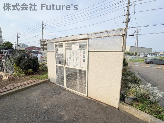 パークフィールドみさと五街区一号館のその他共用部分|敷地内ゴミ置場