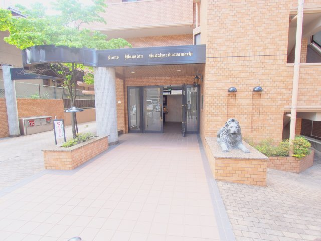 ライオンズマンション海田堀川町のエントランス