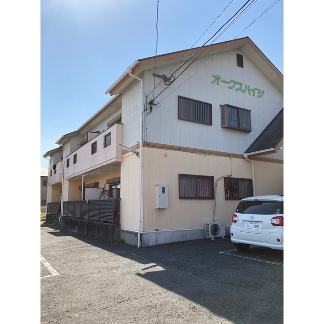 オークスハイツ【キャッシュバック対象】のエントランス|清潔なエントランスです