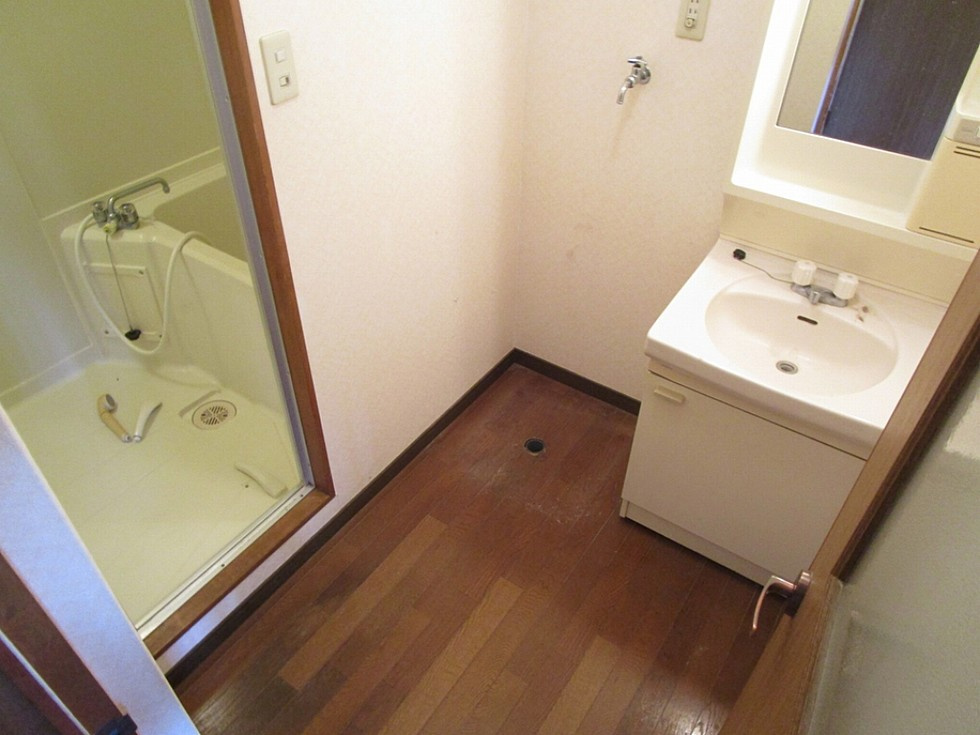 オークスハイツ【キャッシュバック対象】の洗面所|広い洗面スペース