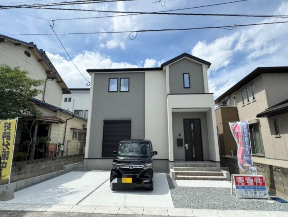 ーBloomーブルームー小倉南区下曽根4丁目4期　【小倉南区　新築戸建て】の外観|スタイリッシュでモダンな外観デザイン　【小倉南区　新築戸建て】