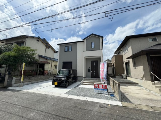ーBloomーブルームー小倉南区下曽根4丁目4期　【小倉南区　新築戸建て】の駐車場|駐車スペースは並列２台可能♪　【小倉南区　新築戸建て】