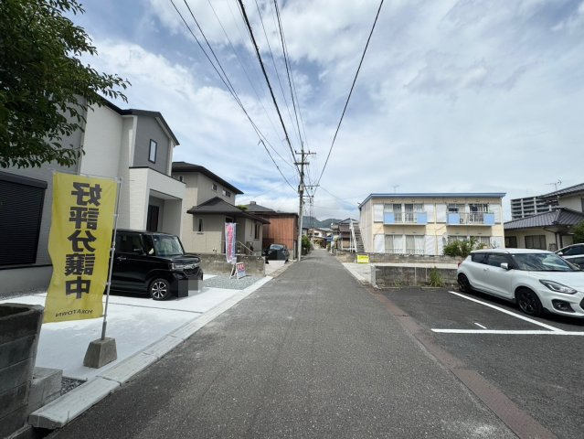 ーBloomーブルームー小倉南区下曽根4丁目4期　【小倉南区　新築戸建て】の前面道路含む現地写真|現地撮影　2025,9,9　ーBloomーブルームー小倉南区下曽根4丁目4期　【小倉南区　新築戸建て】
