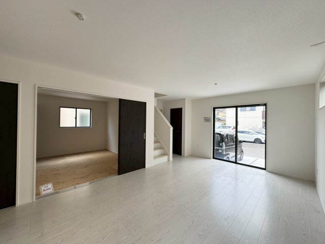 【居間・リビング】の画像