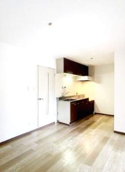 【居間・リビング】 | 702泉ヶ丘