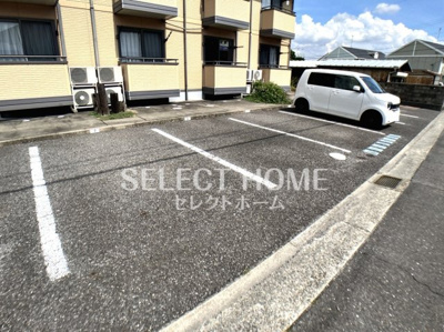 【駐車場】 | ＣＯＺＹＣＯＵＲＴ東岡崎 | 駐車スペースもあります