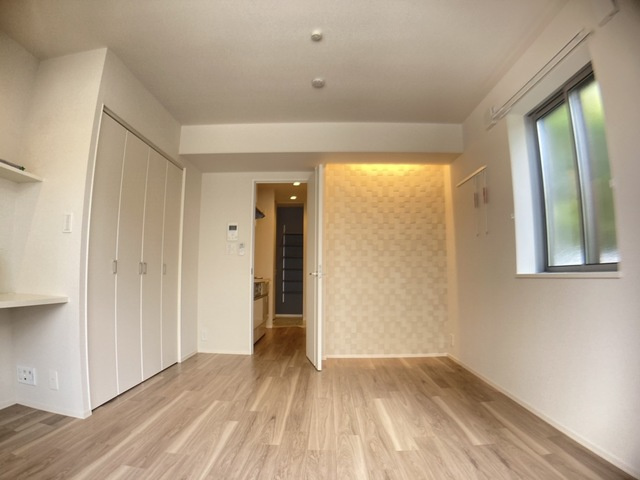クレアウッドの寝室|★キレイなフローリングの角部屋です★