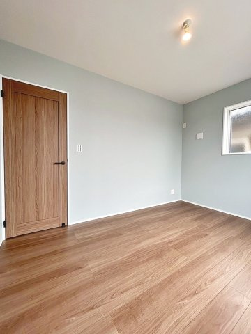 宮前１丁目　新築戸建の洋室