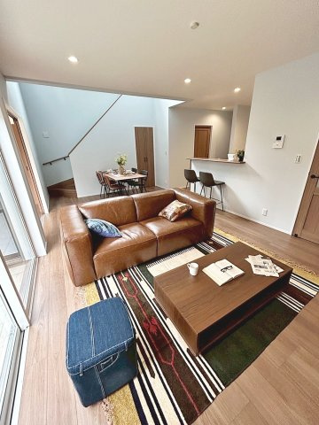 宮前１丁目　新築戸建の居間・リビング