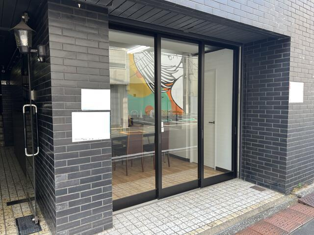 木村ビルのエントランス| 