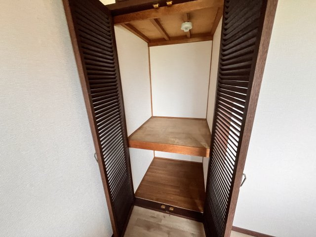 ハイツフルカワの収納