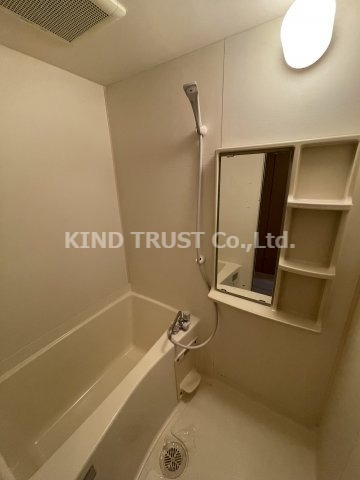 プレサンス梅田フロンティアの浴室|きれいなお風呂です