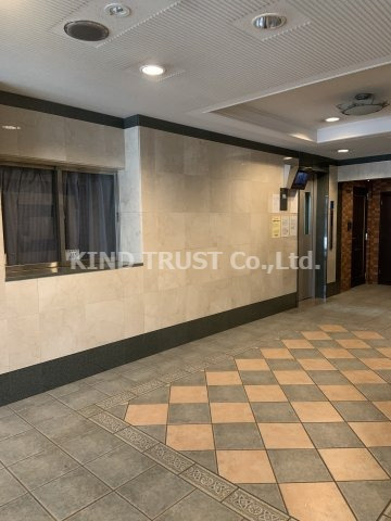 プレサンス梅田フロンティアのロビー|毎日通るロビーはこのようになっています