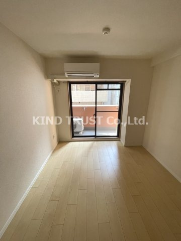 プレサンス梅田フロンティアの居間・リビング|居間です