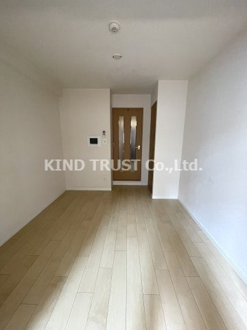 プレサンス梅田フロンティアの居間・リビング|ゆったりとした居間です