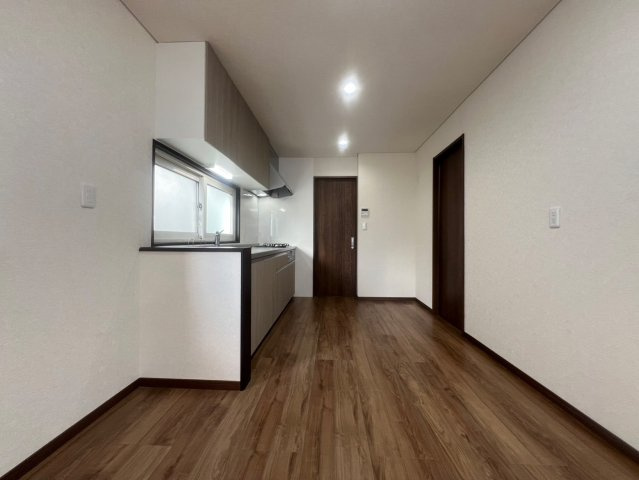 藤野4条5丁目のキッチン|キッチンに窓があり明るい光が溢れます！